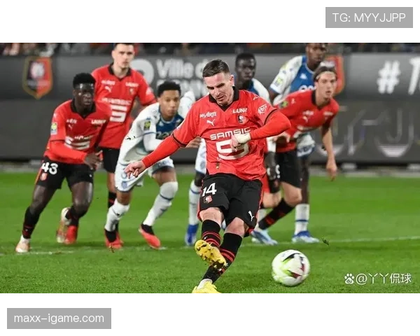 图卢兹阵型战术启示：优化布局助力球队竞争力提升