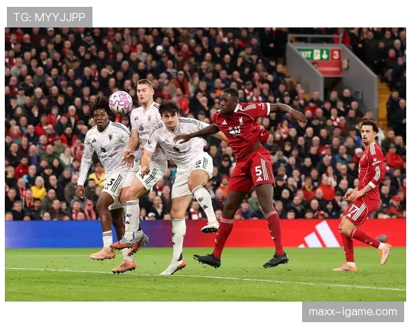 英超焦点战激战正酣：球队表现深度解析与赛季前景展望引热议