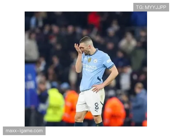 科瓦契奇对阵皇马中场群:经验优势与能力差距解析 科瓦契奇对阵皇马中场群:经验优势与能力差距解析